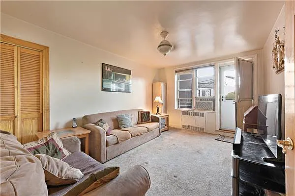 Sold by Exclusive Properties Sotheby's International Realty | media 3