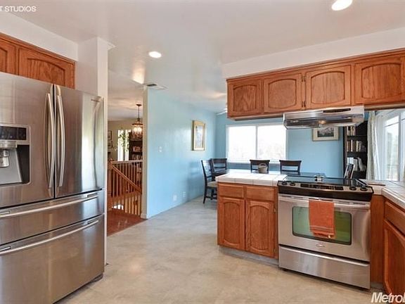 4th image of 2161 Du Ponte Dr