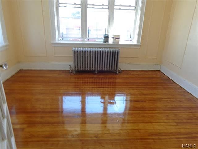 2nd image of 1047 E 212th St