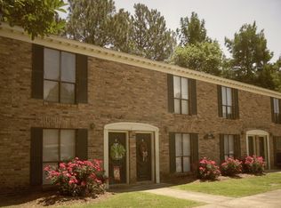 302 Park Cir #B, Starkville, MS 39759