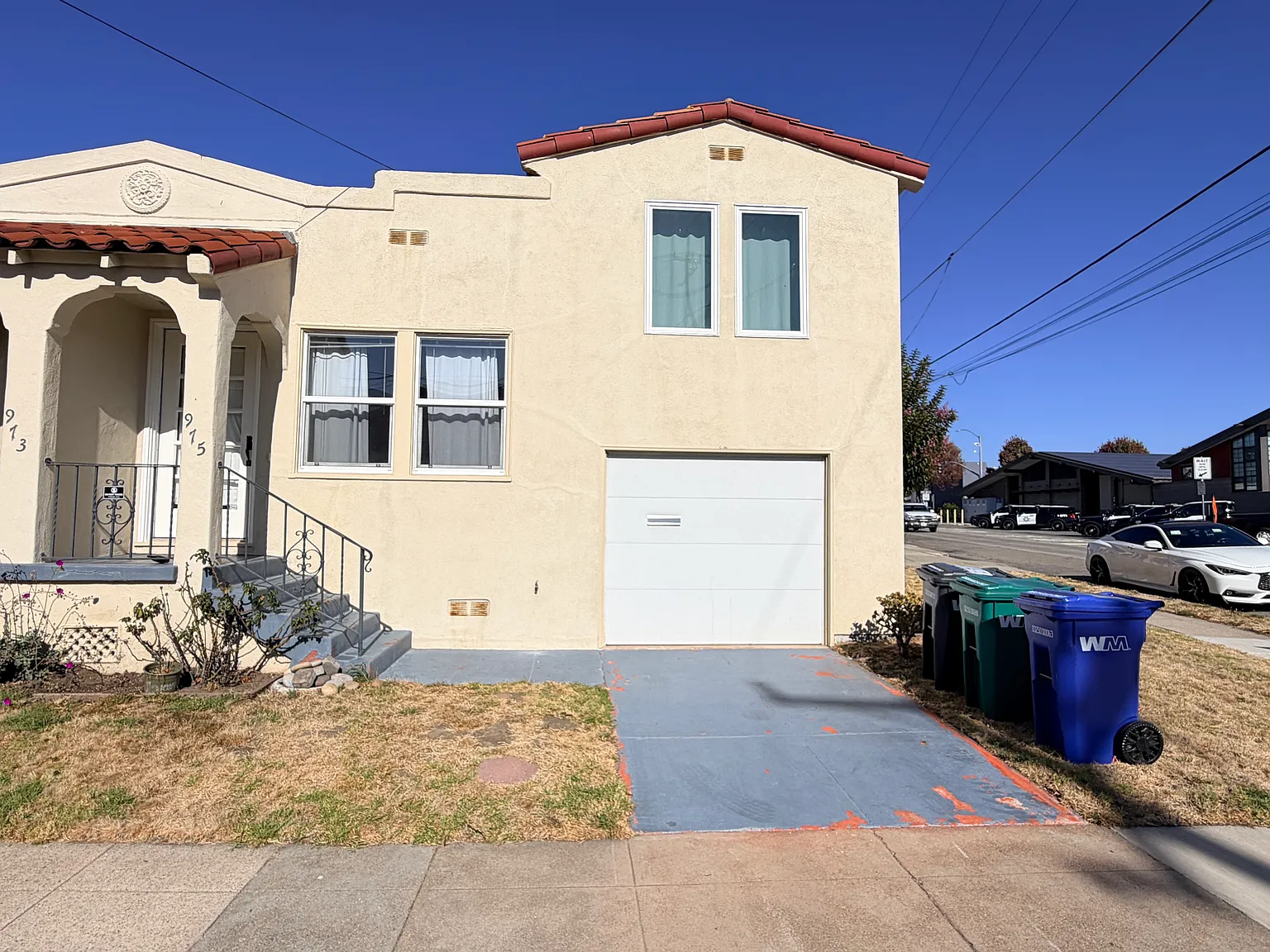 2 bed, 900 sqft, $2,975 — Photo 2