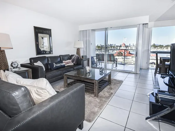 1710 Avenida Del Mundo, Coronado, CA