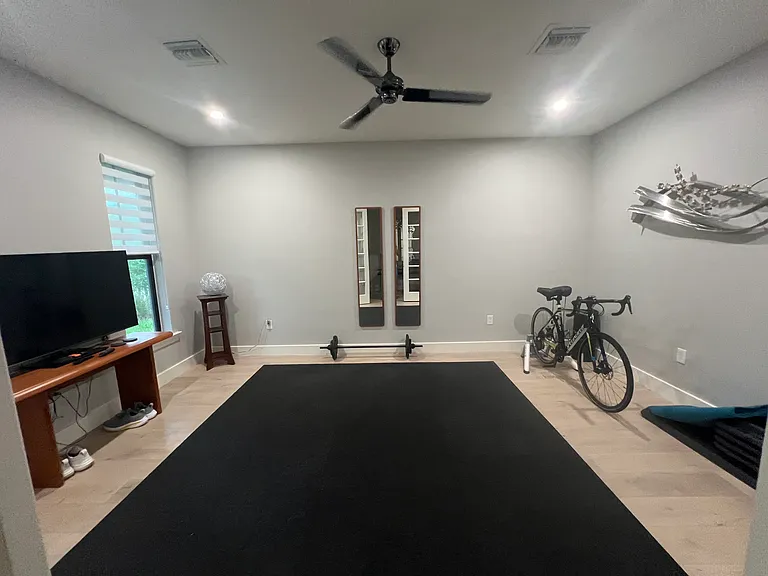 17205 Hadlow Pl — Photo 4