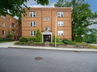 3 William St APT 2, Worcester, MA 01609