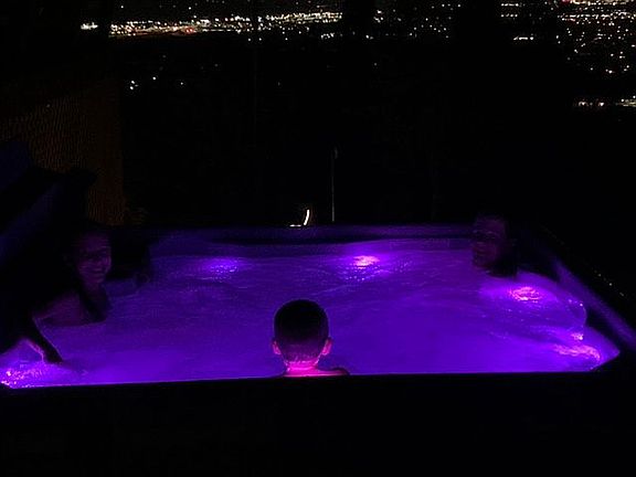 Hot Tub w/ a View of Reno