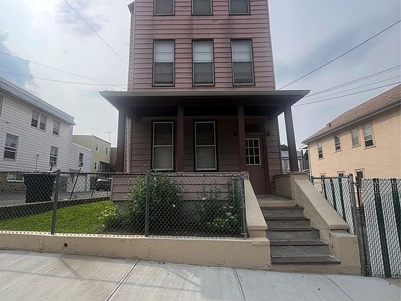 2nd image of 63 Crescent Place