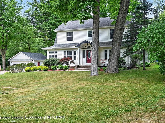 4th image of 12096 Maywood Dr
