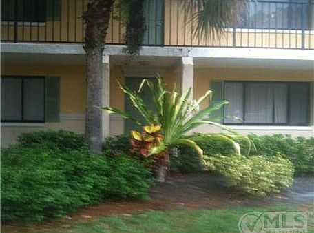 2nd image of 907 Meadows Cir