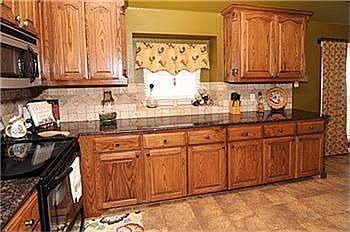 3rd image of 117 Castle Pines Dr