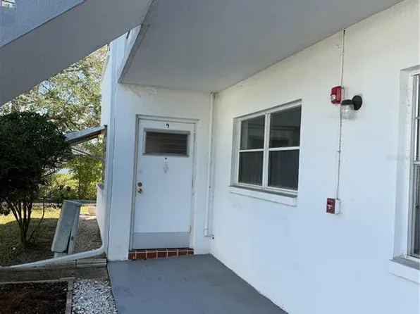 5895 18th St N APT 9, Saint Petersburg, FL 33714