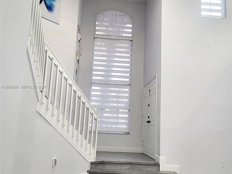 9352 SW 155th Ave — Photo 3