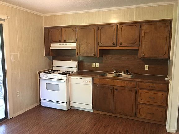 3rd image of 1226 Lampkin St