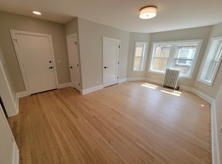 6418 N Richmond St #3A, Chicago, IL 60645