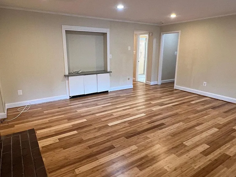 6322 Kellogg Dr — Photo 26