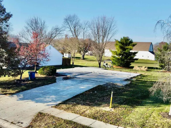 11511 Green Holly Cv, Fort Wayne, IN 46845