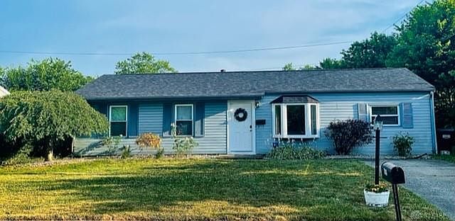 1st image of 740 Julia Dr