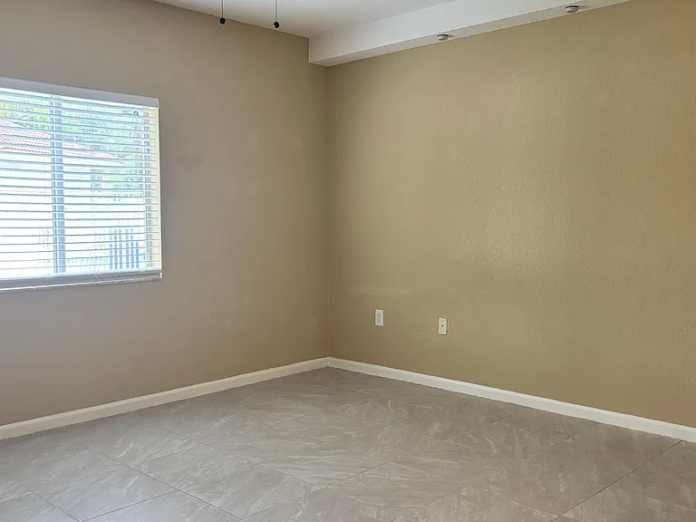 1103 Golden Lakes Blvd #1011 — Photo 13