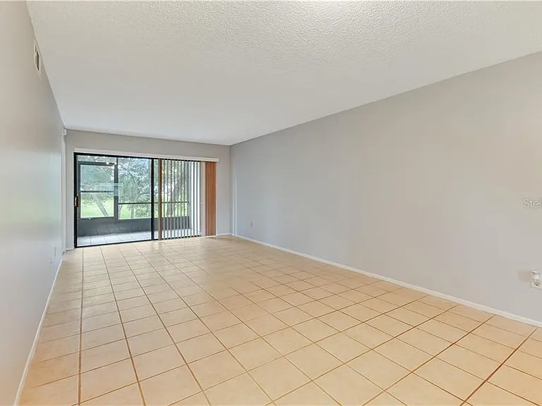 6154 Burnside Cir — Photo 11