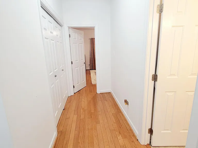 207 Danforth Dr — Photo 17