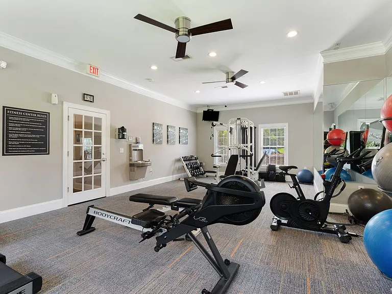 Summerlin Ridge Apartments — Photo 17