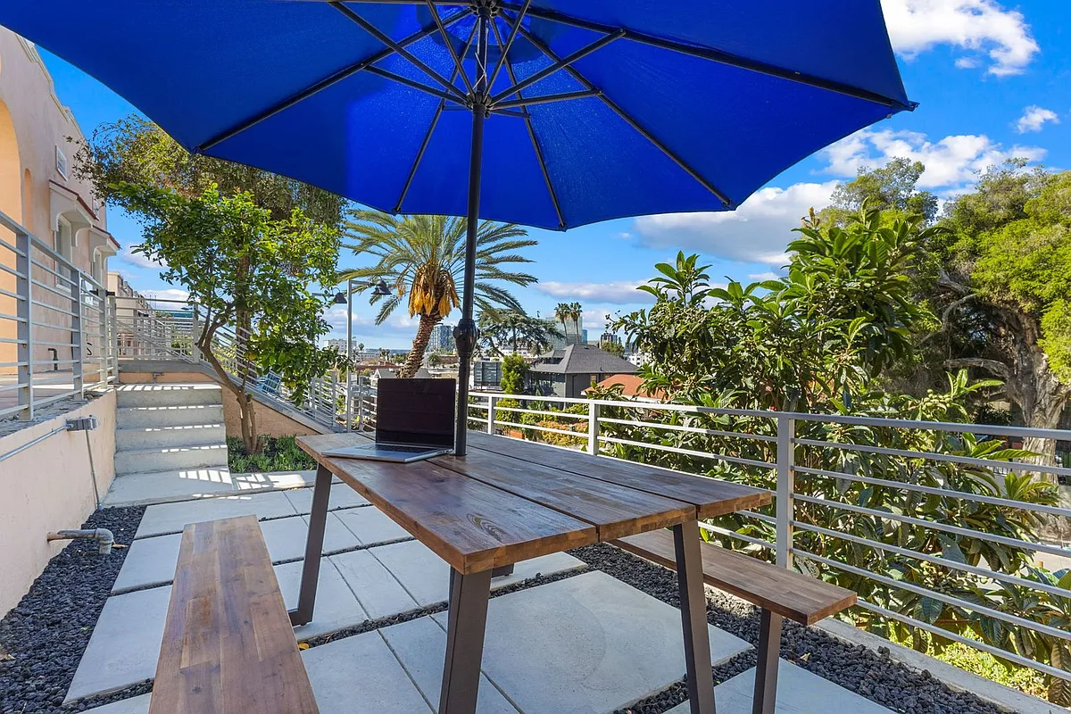 Building Photo - 268 S Coronado St #270B