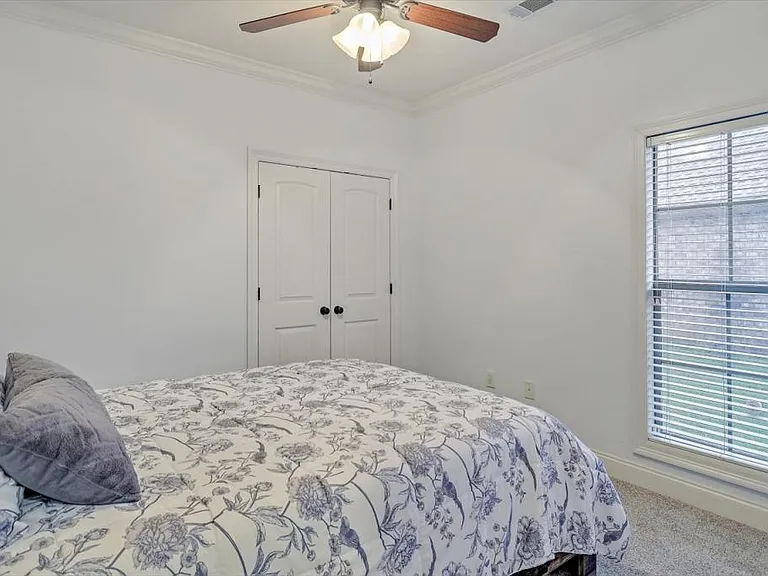 131 Stillhouse Creek Dr — Photo 21