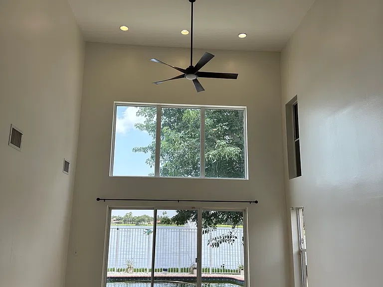 5220 NW 53rd Ave — Photo 16