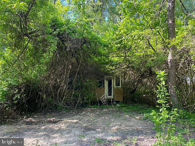 2nd image of 4306 Calvert Dr