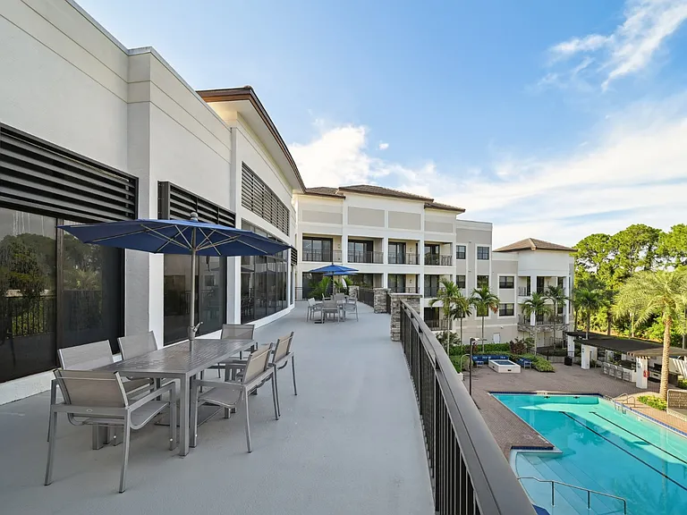 Central Gardens Grand — Photo 8