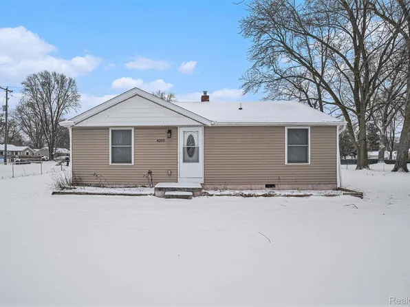 4203-G4203 Van Slyke Rd, Flint, MI 48507