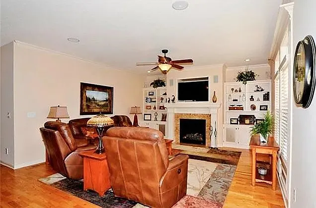 901 SW Soldier Ct — Photo 1