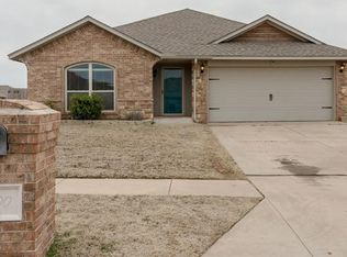 500 Manhattan Dr, Moore, OK 73160