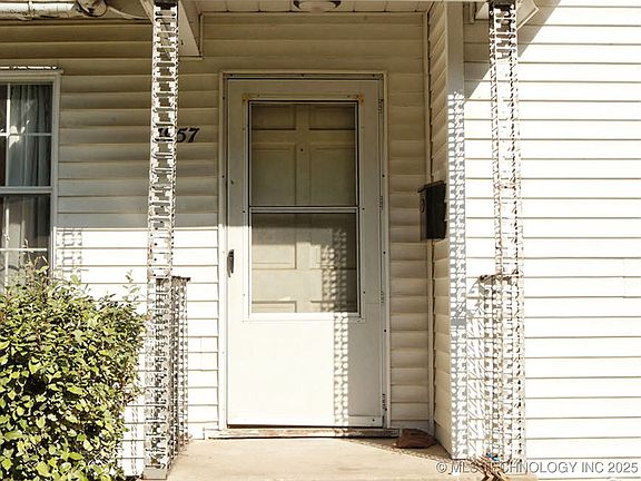 4th image of 4957 S Cincinnati Ave