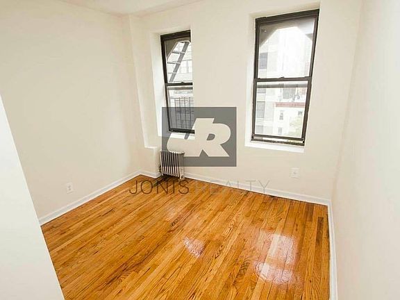 2nd image of 320 E 34th St #3A1
