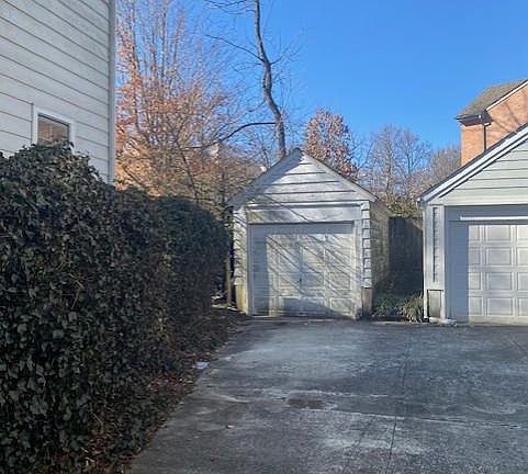 2nd image of 7710 Chatham Rd