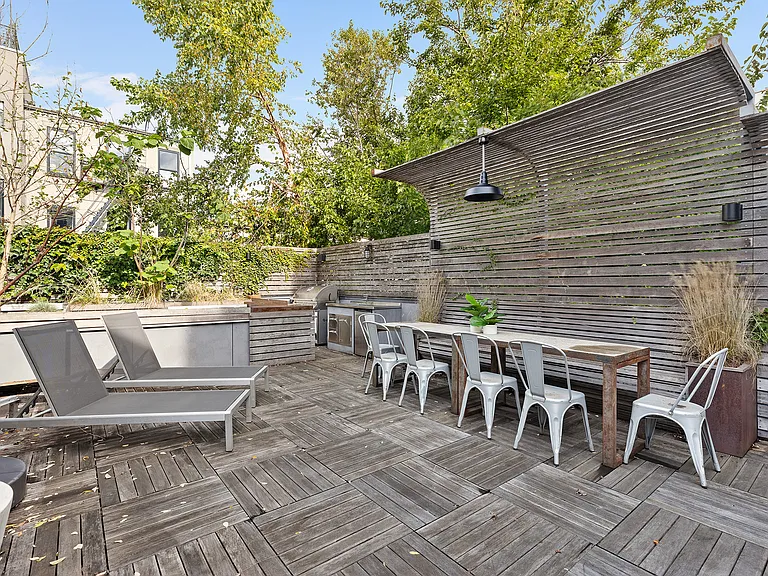 709 Sackett St #1 — Photo 11