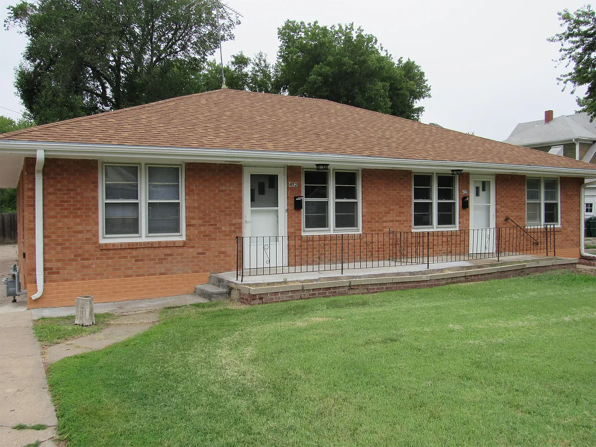 Building Photo - 412 W Prescott Ave