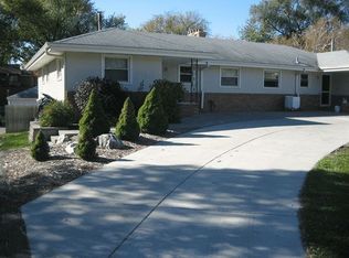 4215 Valley View Rd, Edina, MN 55424