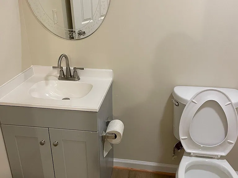 210 Earhart Ct — Photo 31