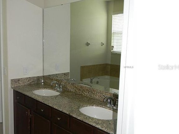 4th image of 4952 Longmeadow Park St