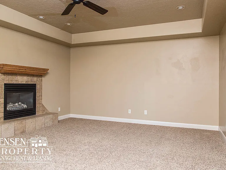 2570 S Songbird Cir — Photo 18