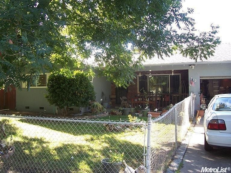 1st image of 212 Cimarron Ave
