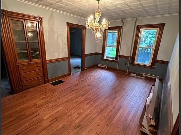 3rd image of 183 Rose Hill Rd #1