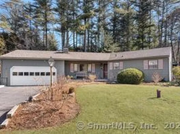 25 Brook Drive, Hopkinton, RI 02832