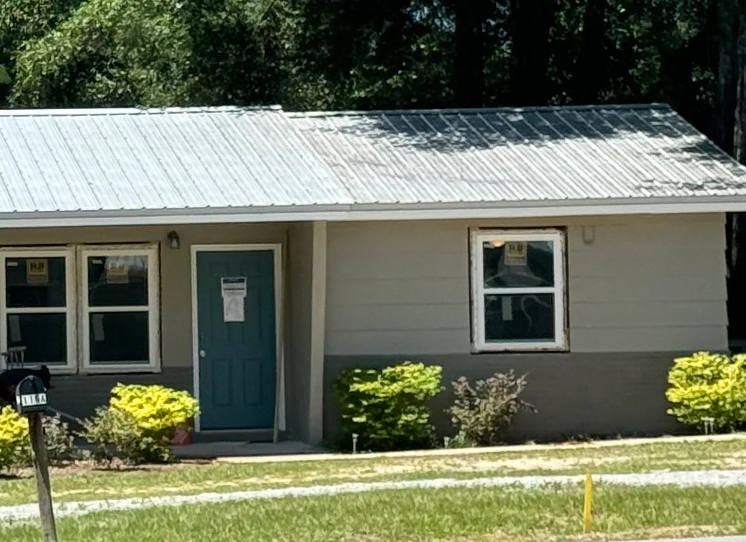 2 bed, 800 sqft, $1,600 — Photo 1