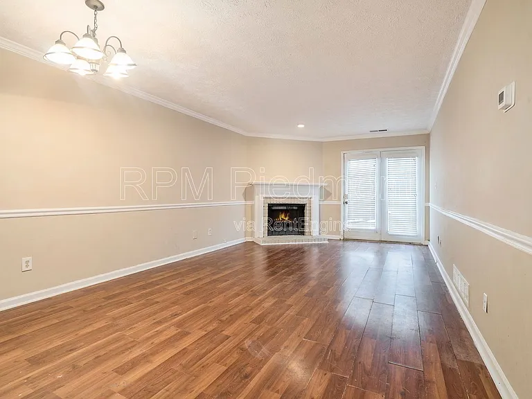 5467 Park Pl S — Photo 8