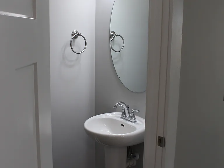 2338 Patrick Ave — Photo 8