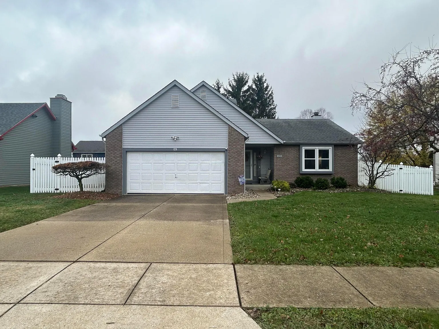 1193 Starlight Dr photo 1