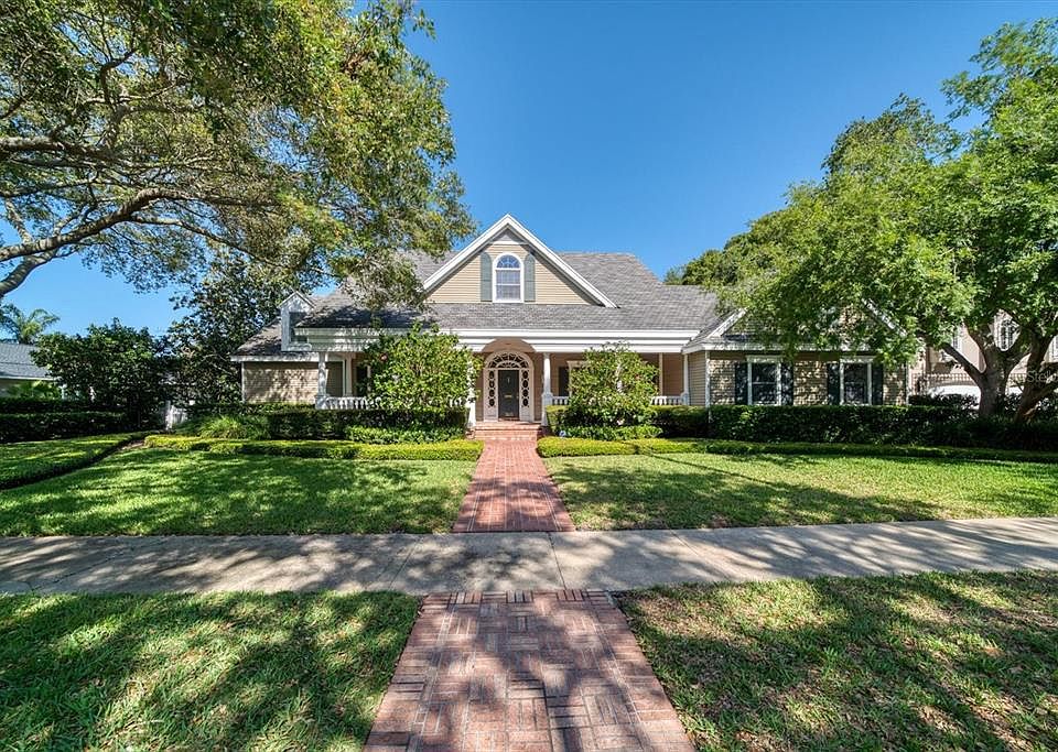 1st image of 520 Ponce De Leon Blvd