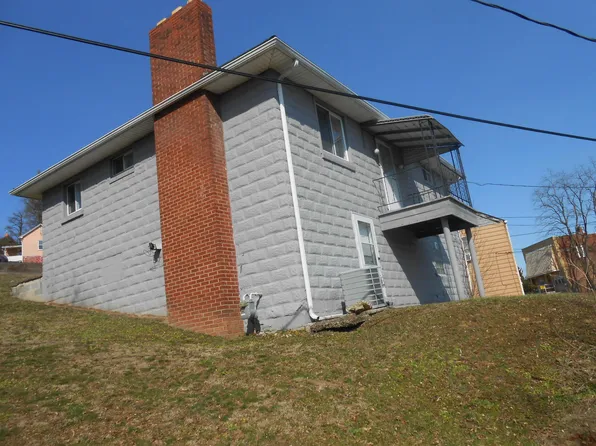 501 Debolt Ave, Masontown, PA 15461